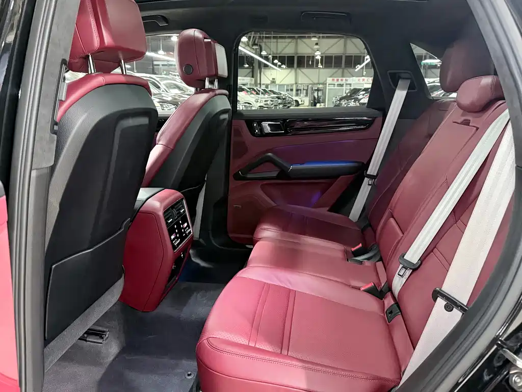 Porsche Cayenne Hybrid — фото 10