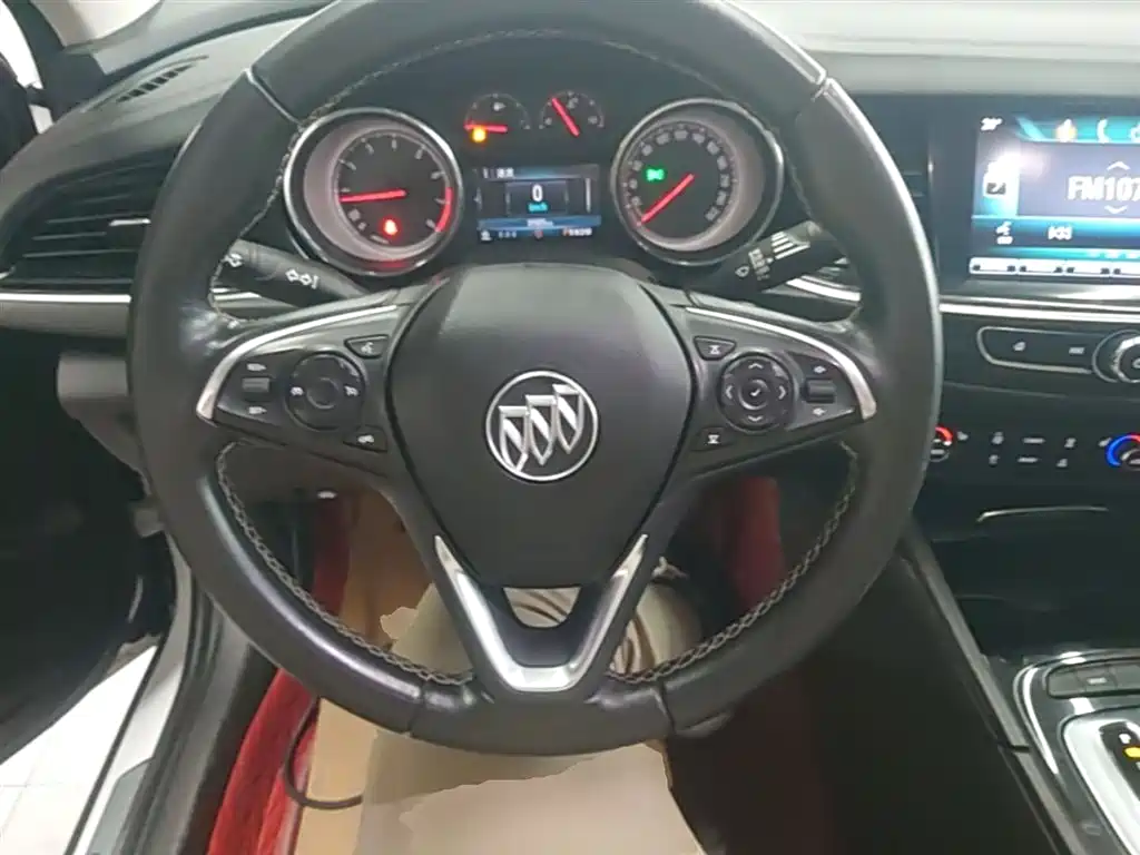 Buick Regal — фото 11