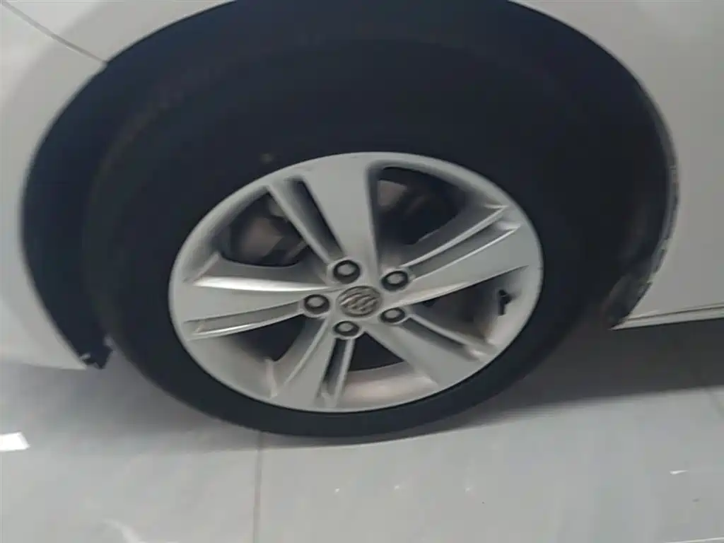 Buick Regal — фото 23
