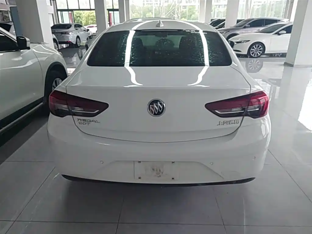 Buick Regal — фото 6