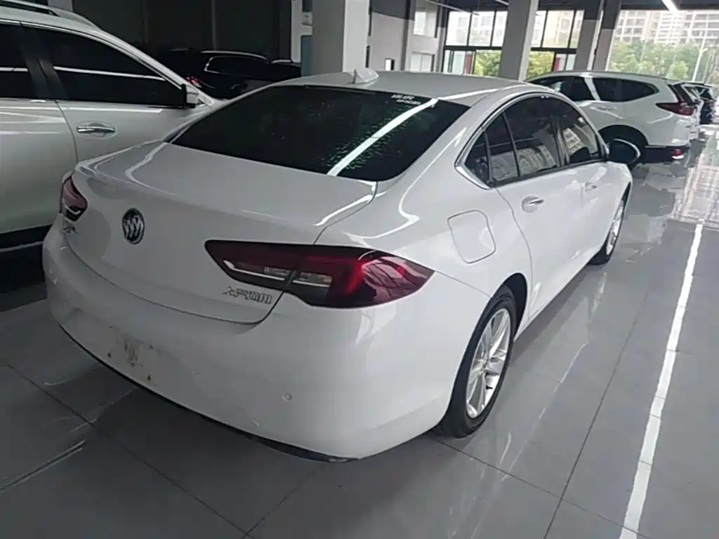 Buick Regal — фото 7