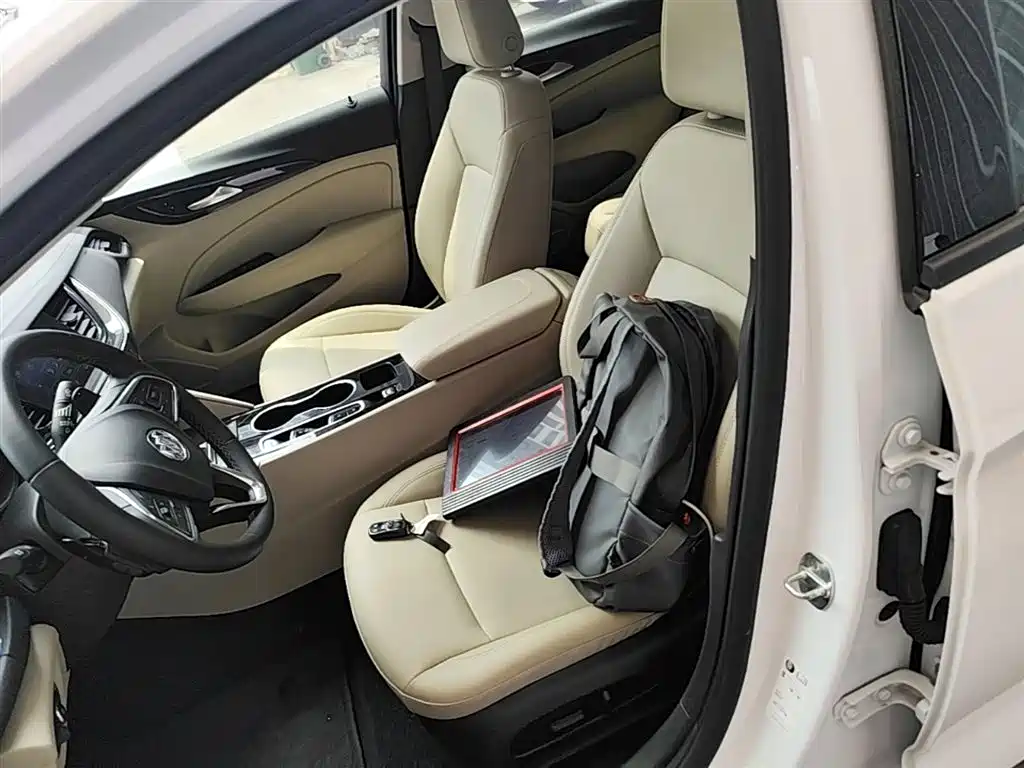 Buick Regal — фото 15