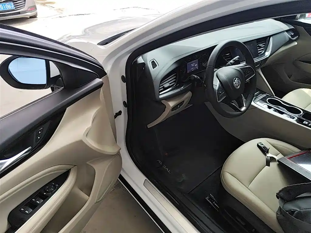 Buick Regal — фото 16