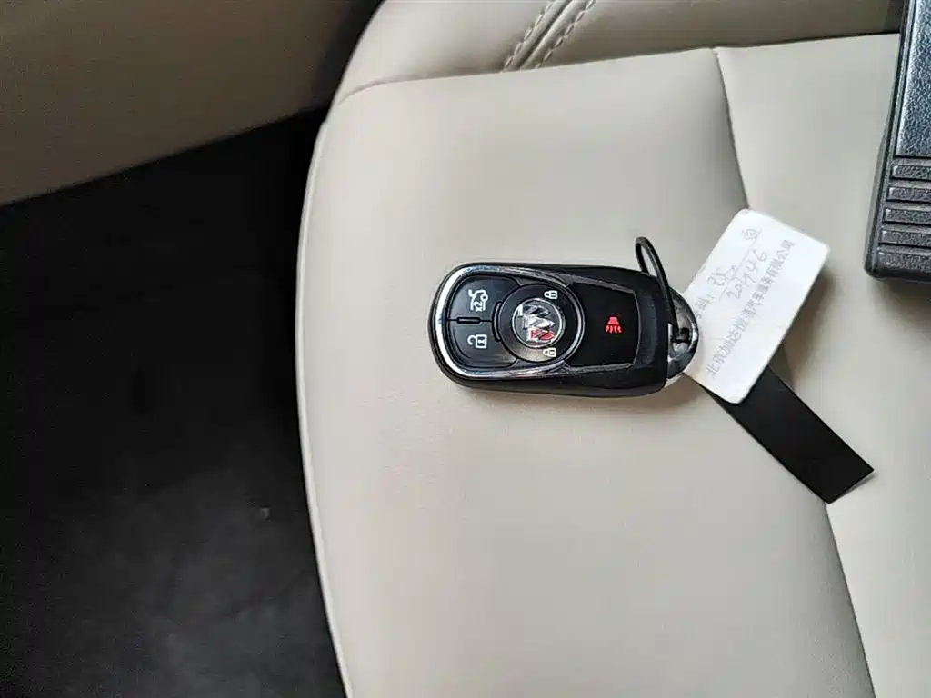 Buick Regal — фото 9
