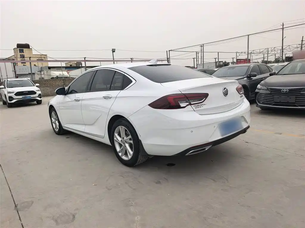 Buick Regal — фото 10