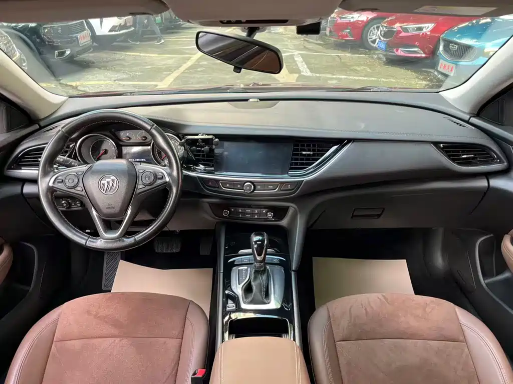 Buick Regal — фото 11