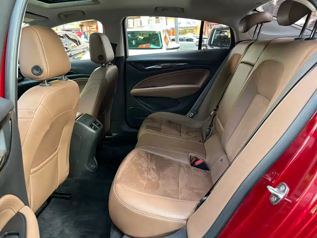 Buick Regal — фото 10