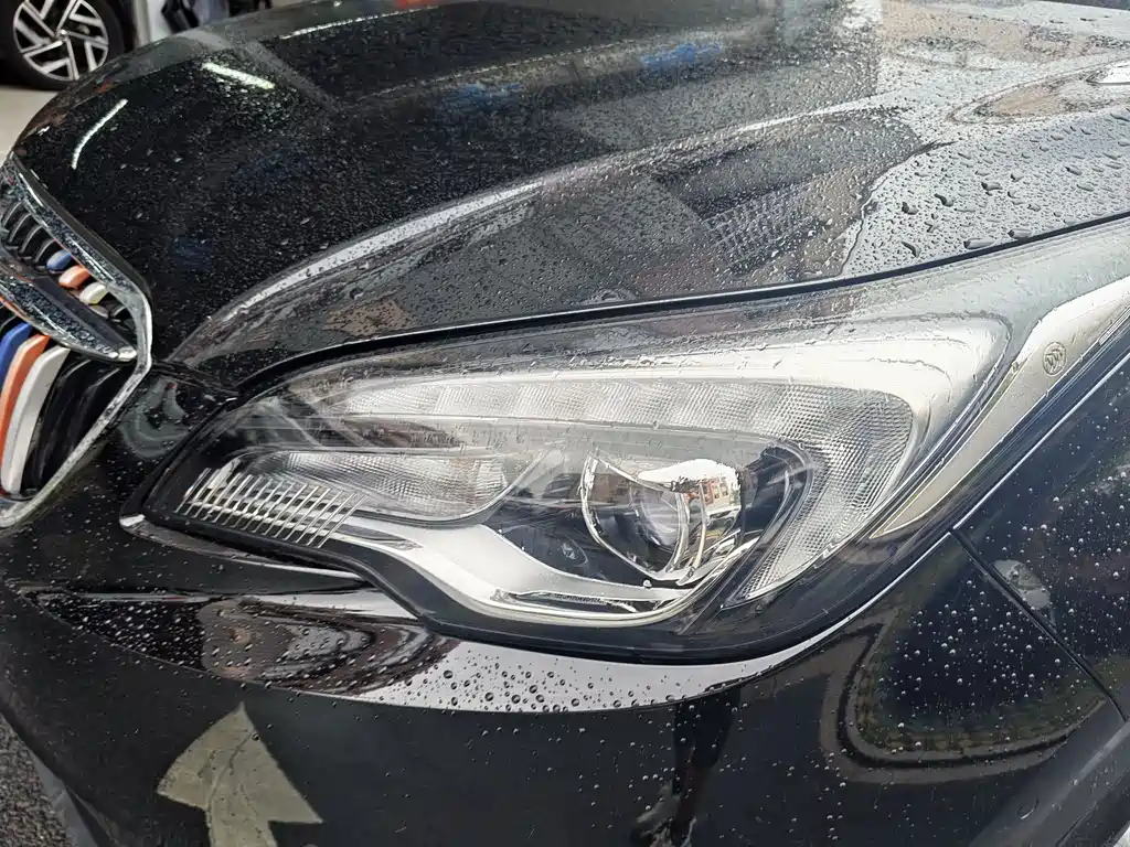 Buick Envision Plus — фото 16