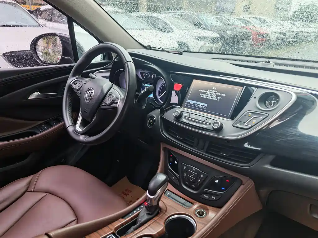 Buick Envision Plus — фото 18