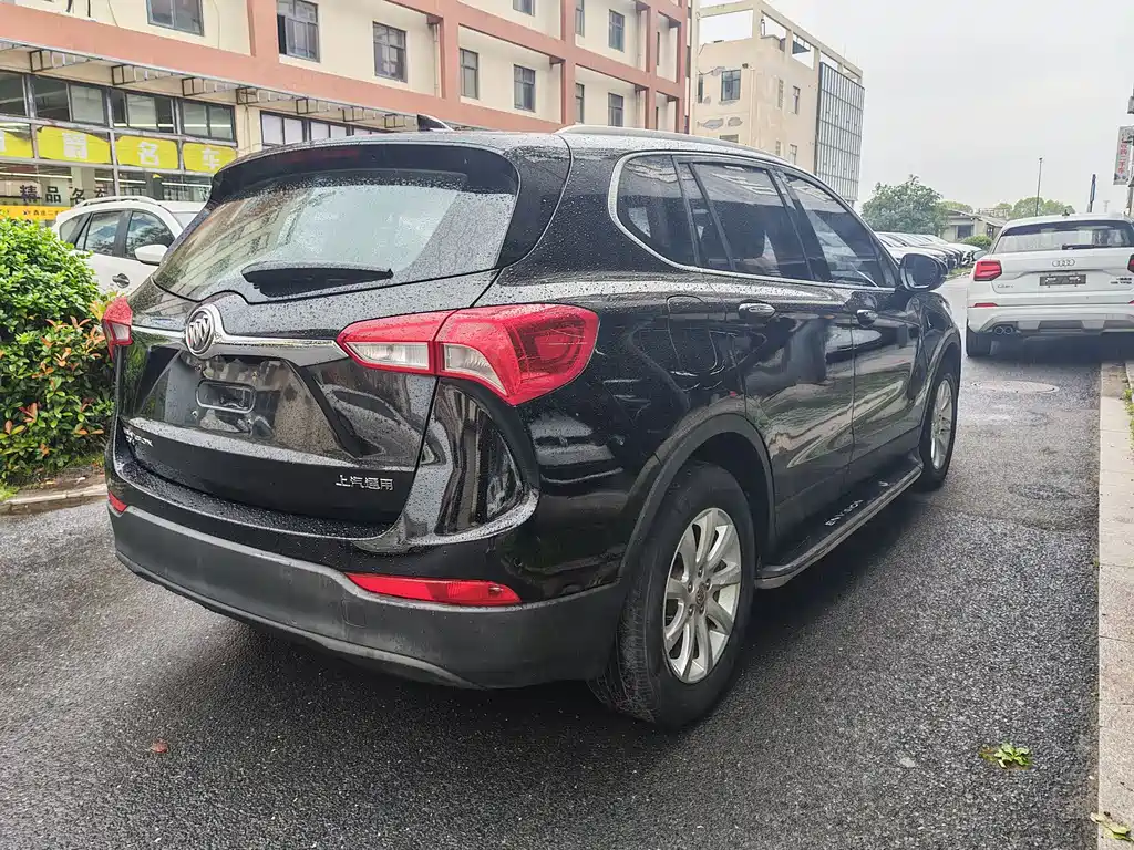 Buick Envision Plus — фото 4