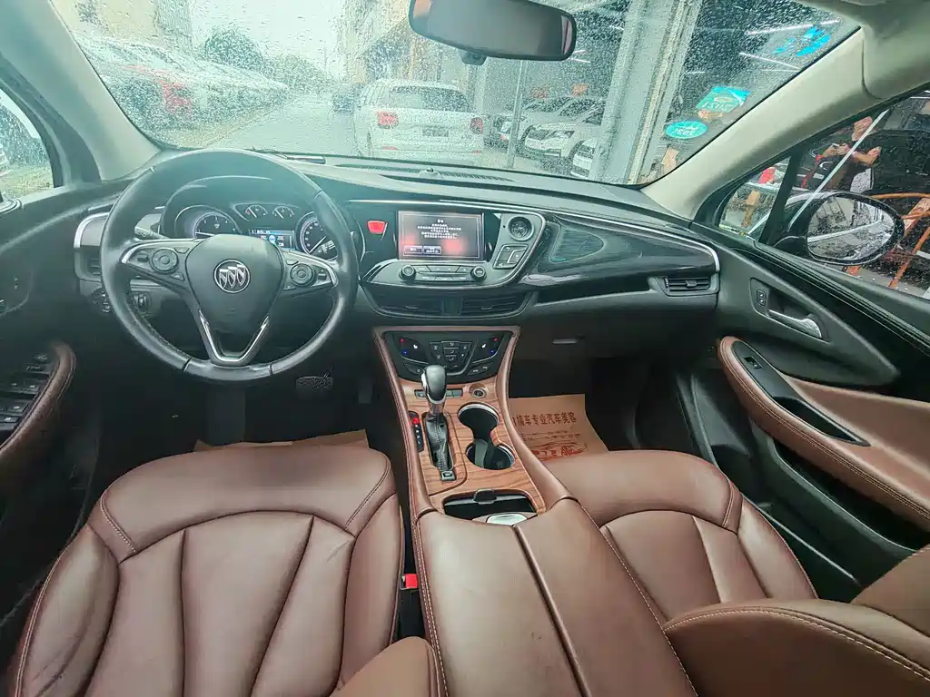 Buick Envision Plus — фото 9
