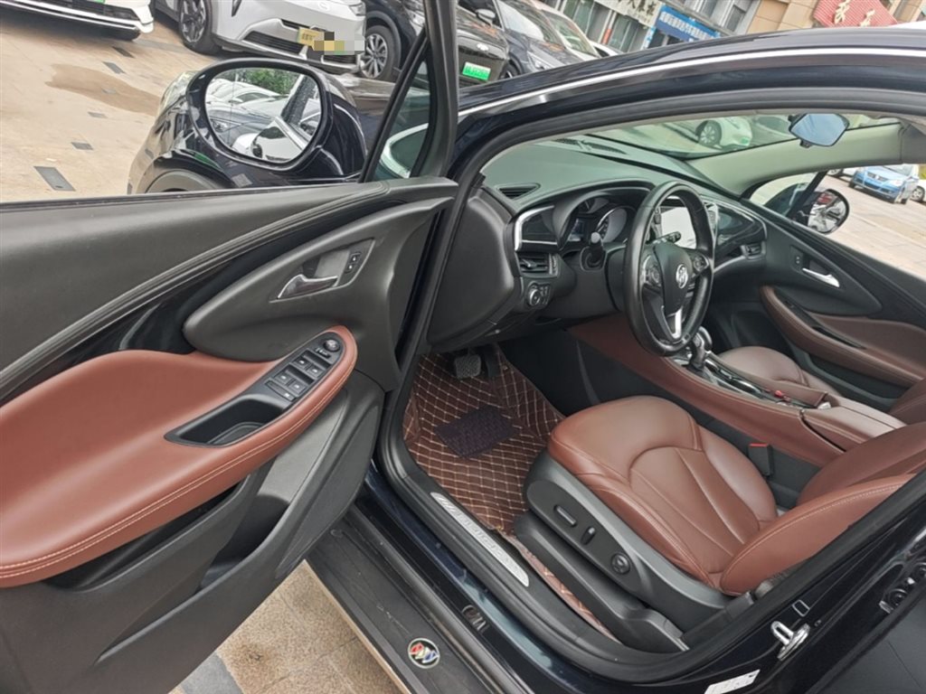 Buick Envision Plus — фото 16