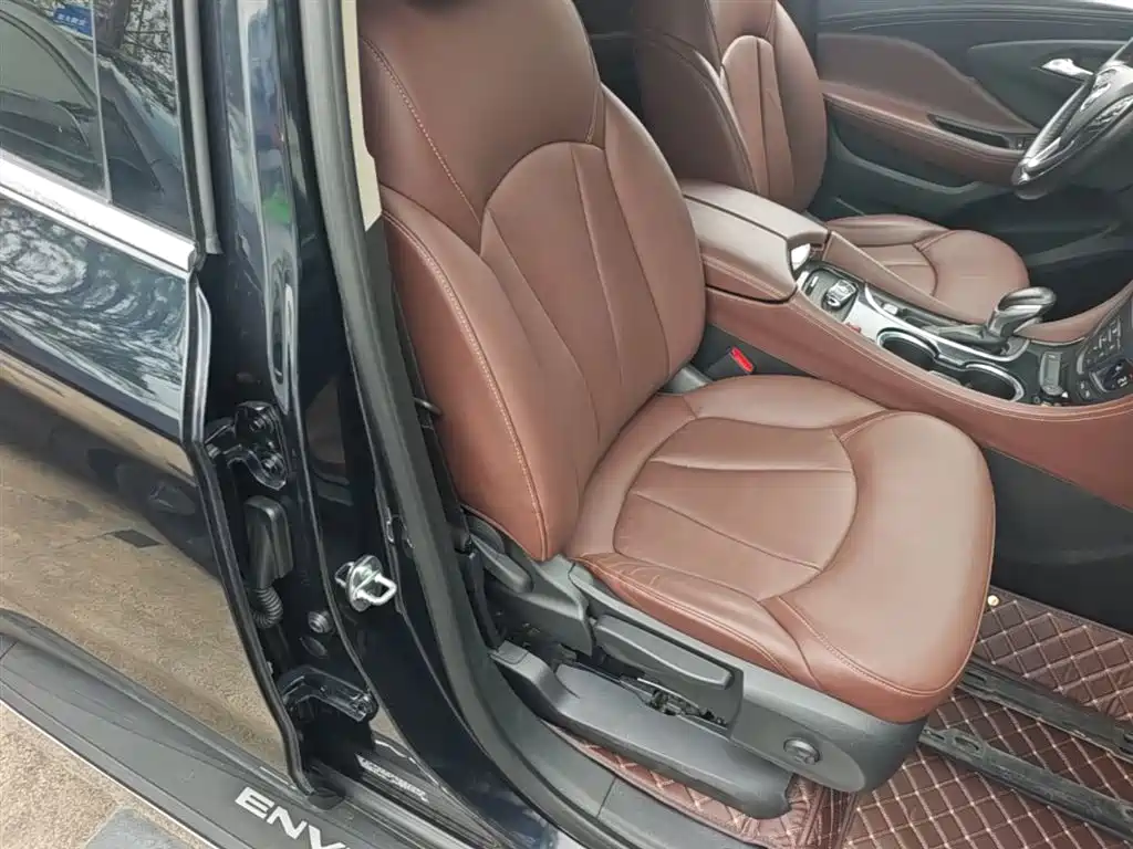 Buick Envision Plus — фото 25