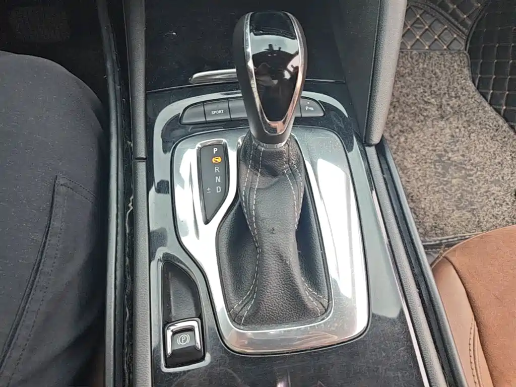 Buick Regal — фото 14