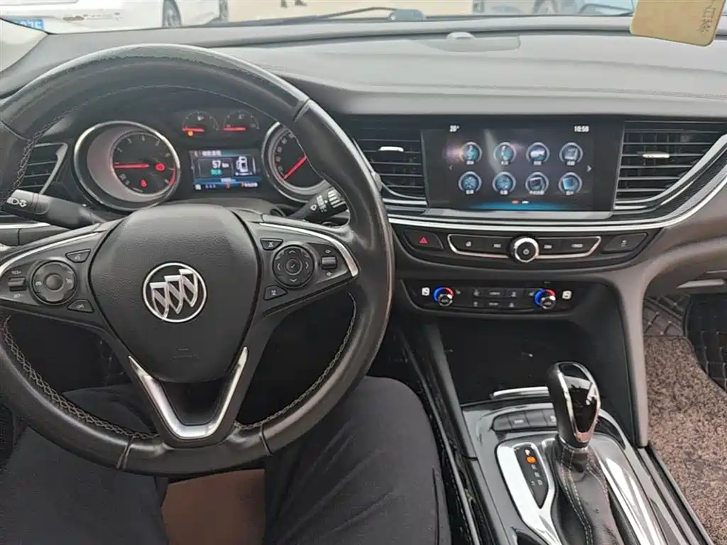 Buick Regal — фото 10