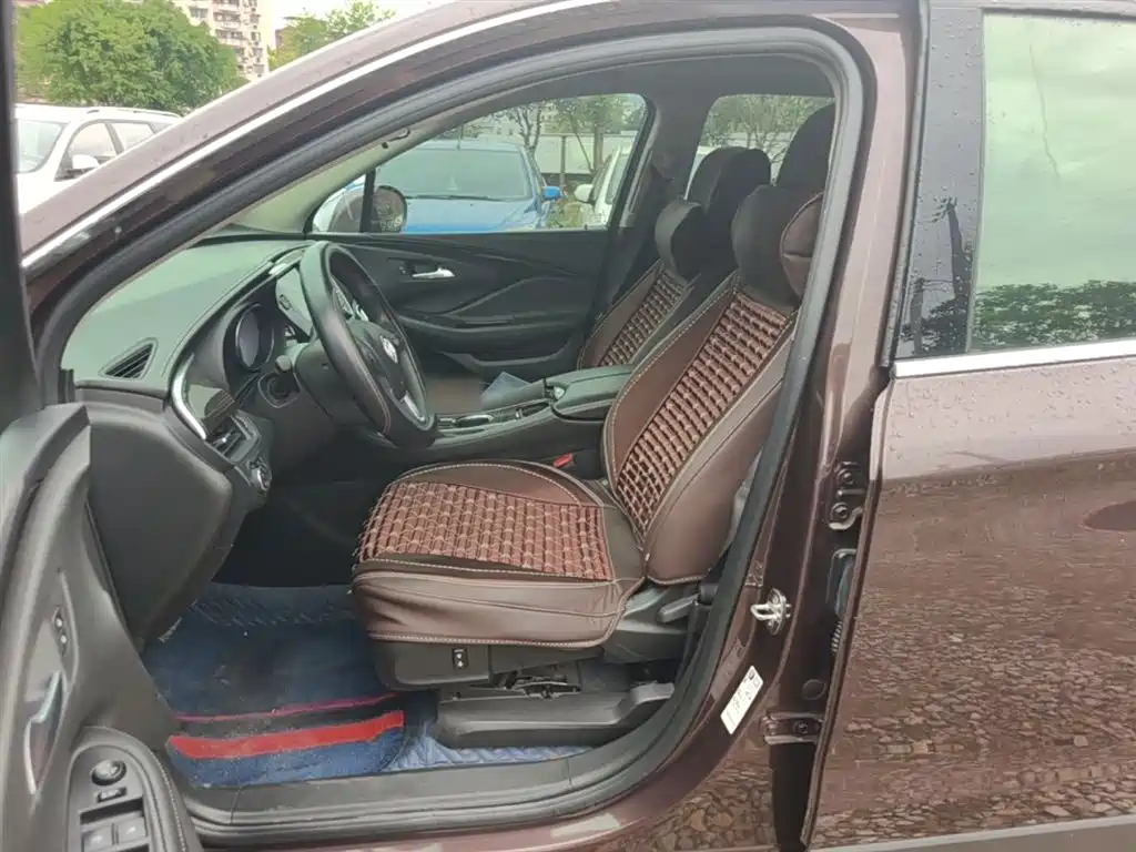 Buick Envision Plus — фото 15