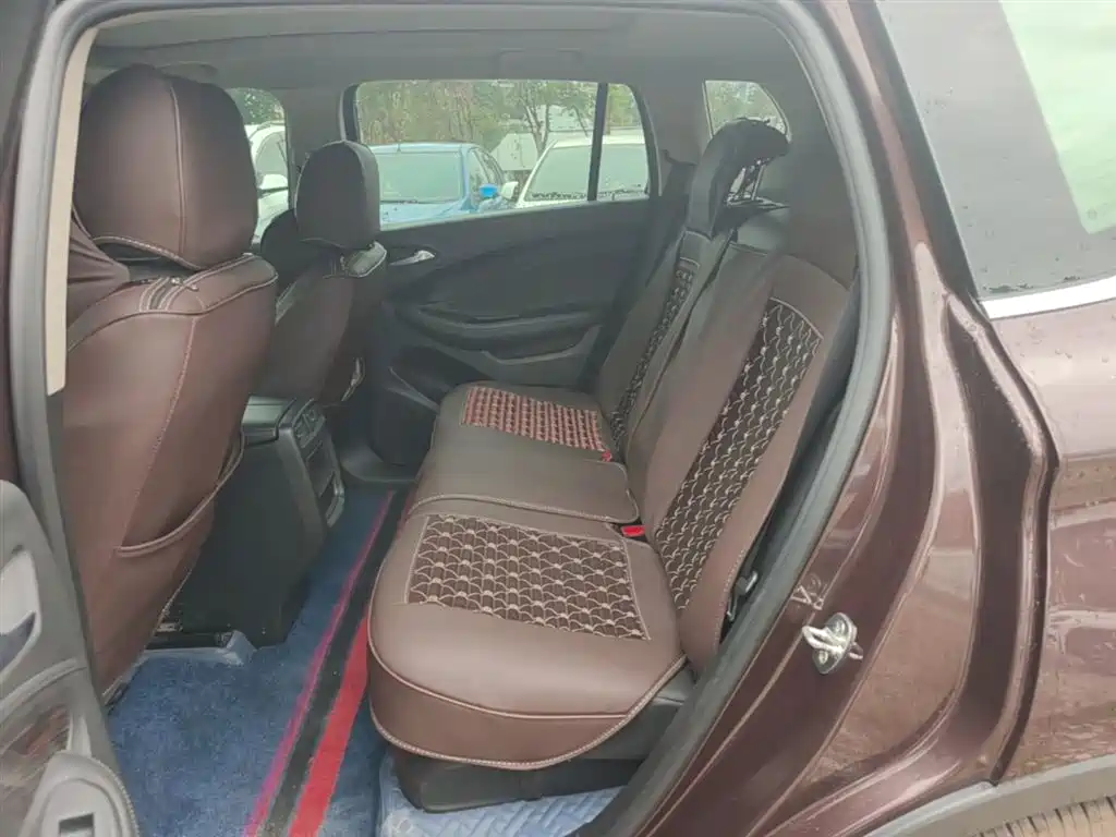 Buick Envision Plus — фото 17