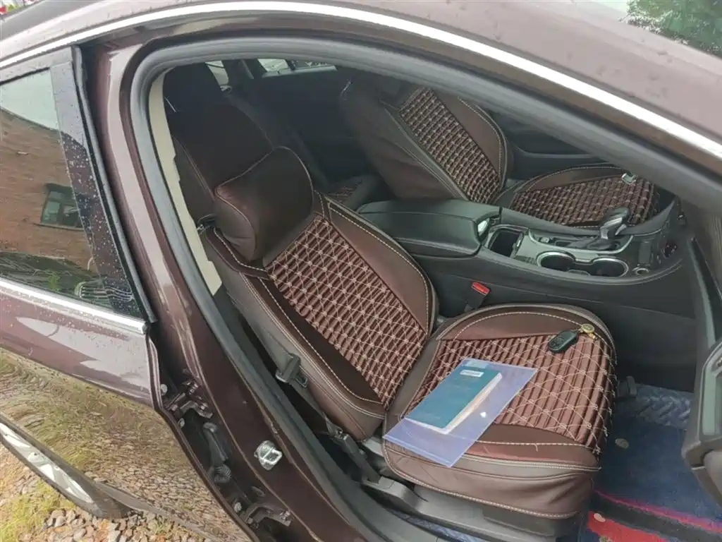 Buick Envision Plus — фото 25