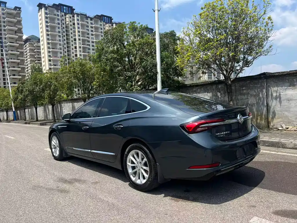 Buick LaCrosse — фото 9