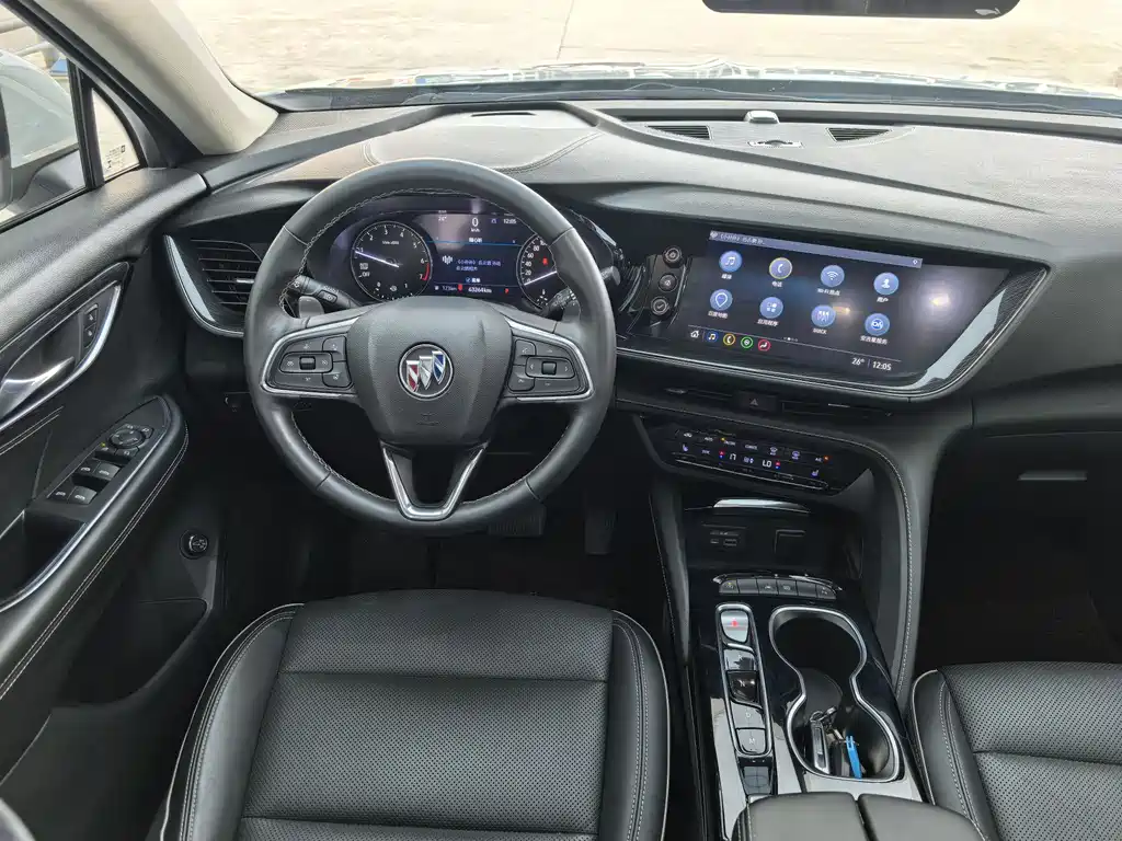 Buick Envision Plus — фото 11
