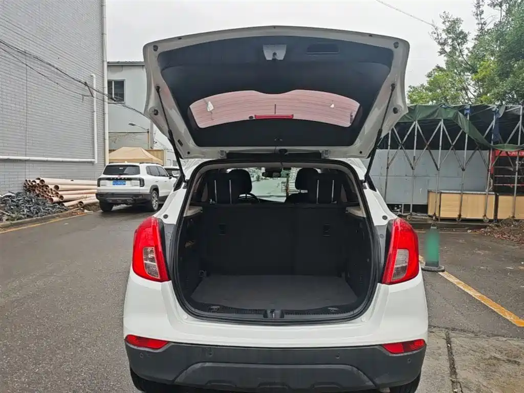 Buick Encore — фото 19