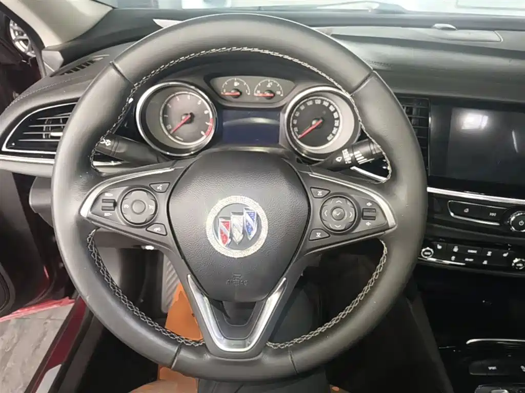 Buick Regal — фото 11