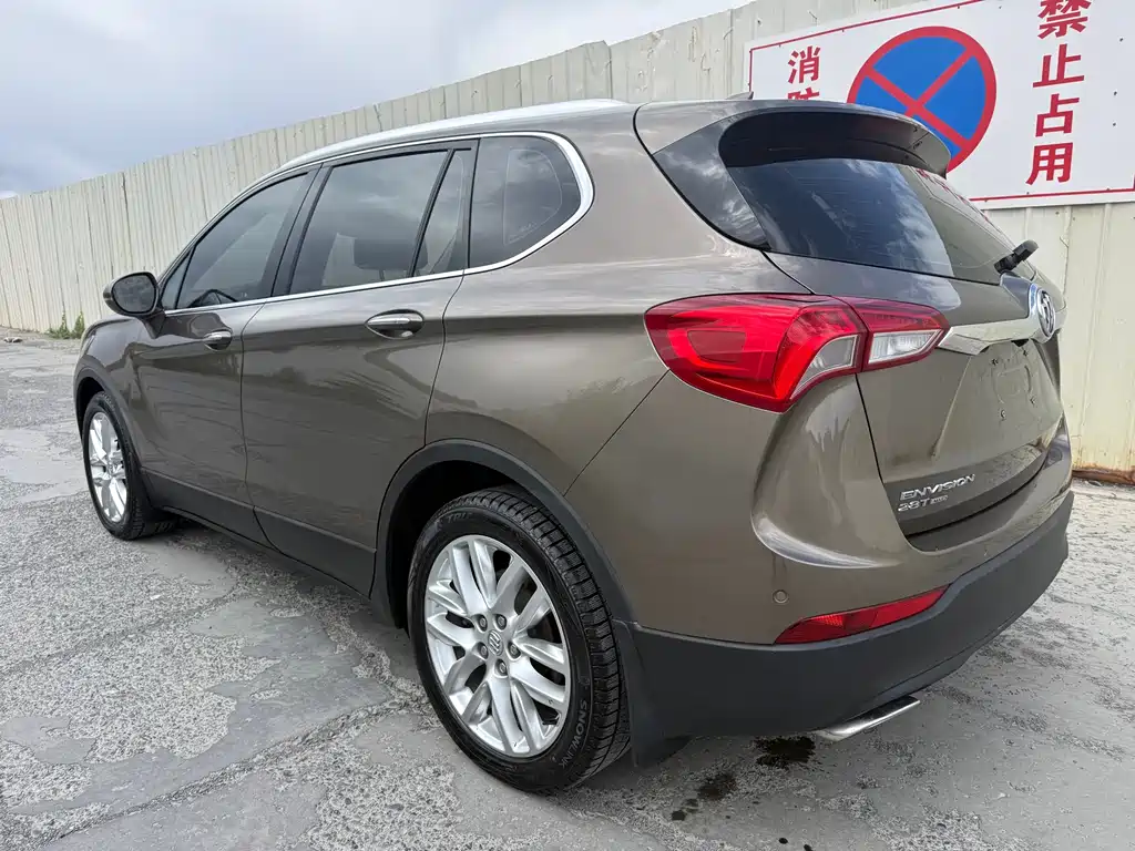 Buick Envision Plus — фото 9