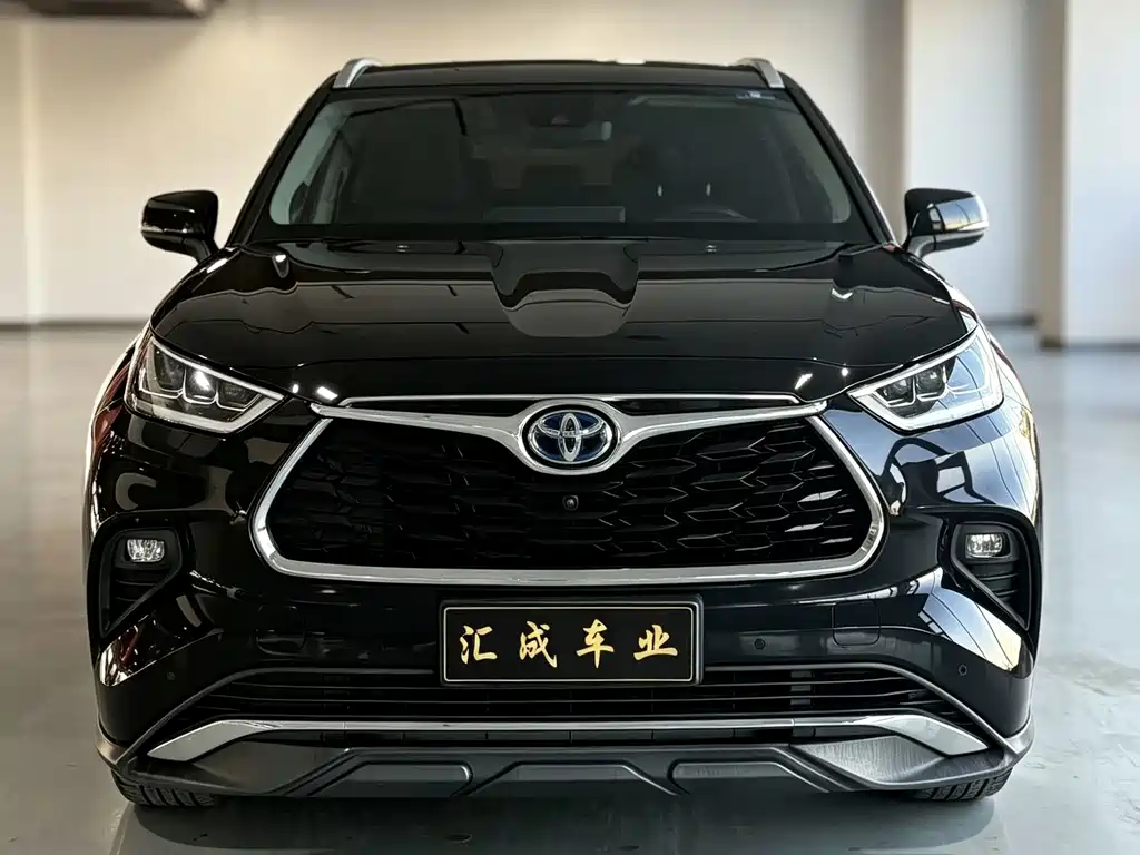 Toyota Highlander — фото 2