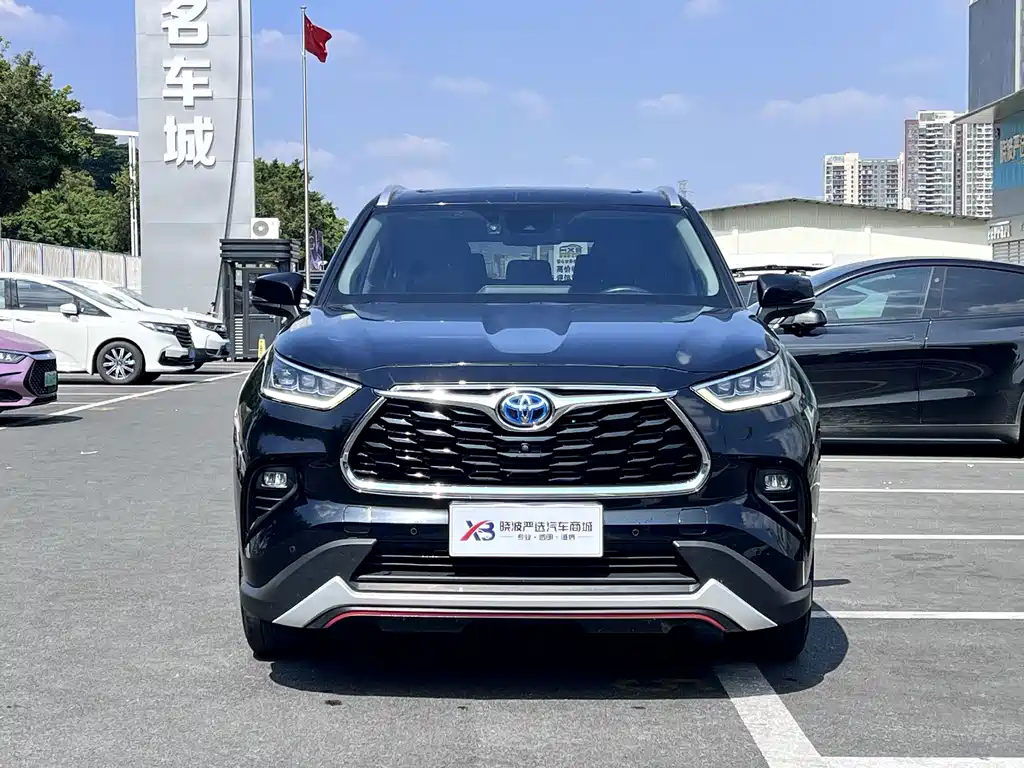 Toyota Highlander — фото 2