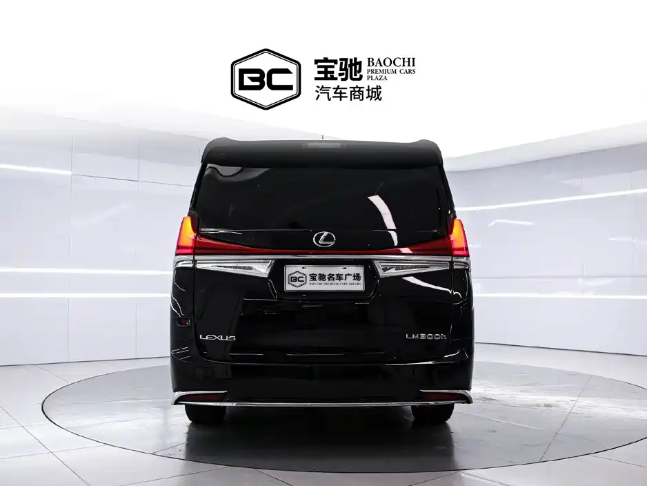 Toyota Vellfire — фото 4