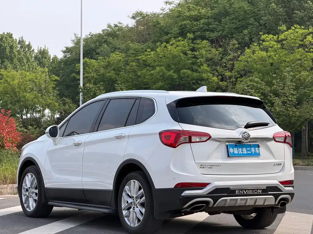 Buick Envision Plus — фото 18