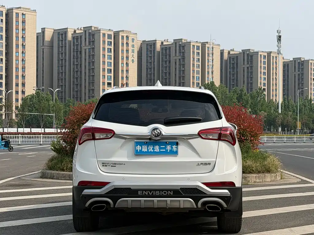 Buick Envision Plus — фото 19