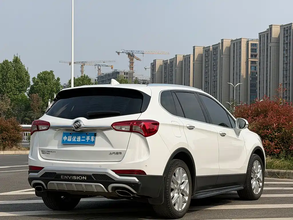 Buick Envision Plus — фото 20