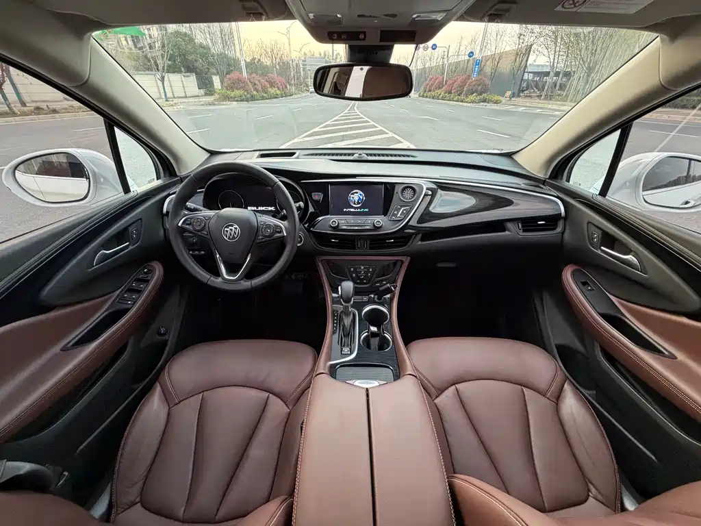 Buick Envision Plus — фото 4