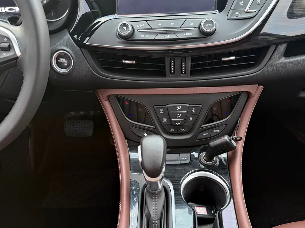 Buick Envision Plus — фото 5