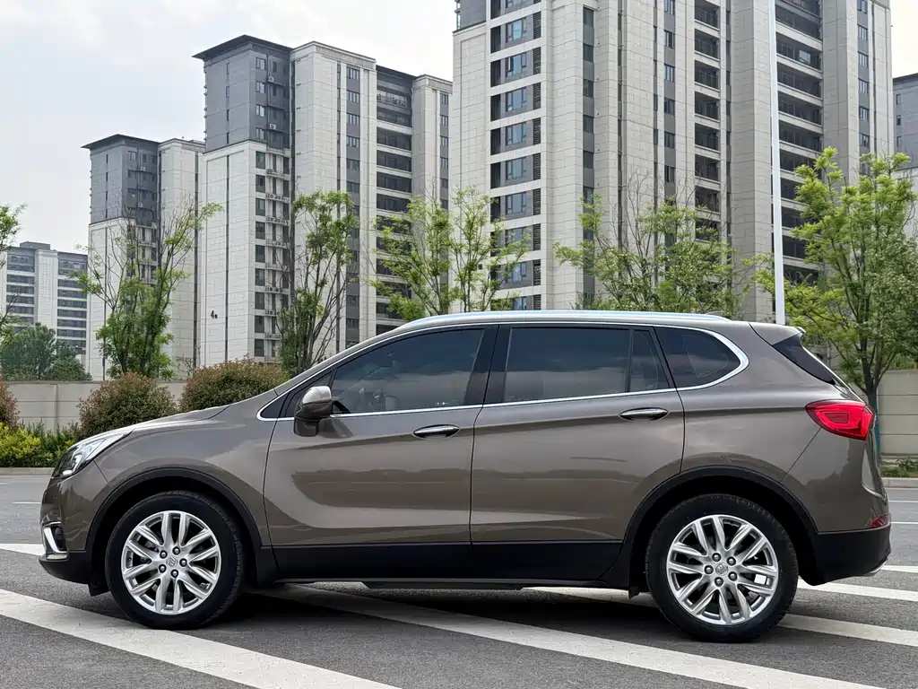 Buick Envision Plus — фото 16