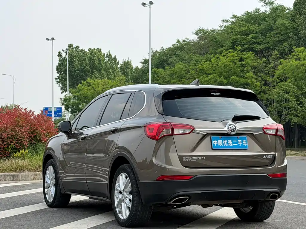 Buick Envision Plus — фото 19