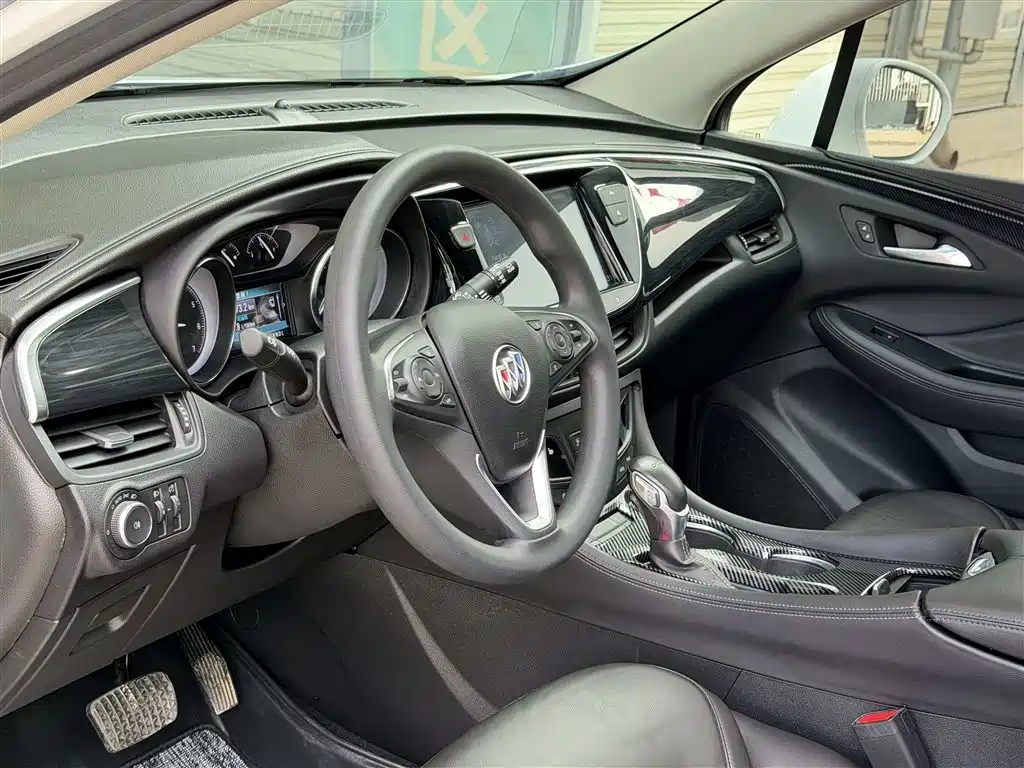 Buick Envision Plus — фото 11