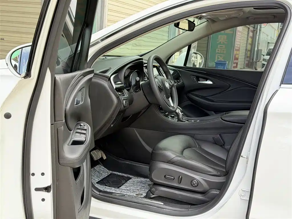 Buick Envision Plus — фото 7