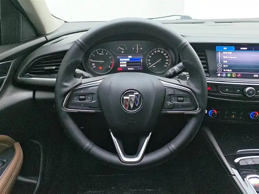 Buick Regal — фото 15