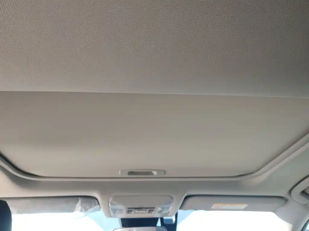 Toyota RAV4 — фото 17