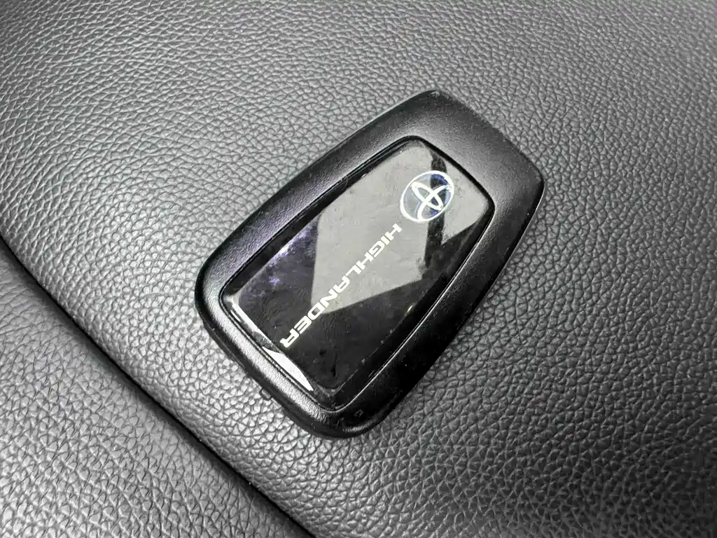 Toyota Highlander — фото 21