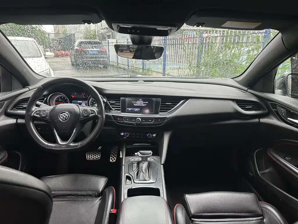 Buick Regal — фото 10