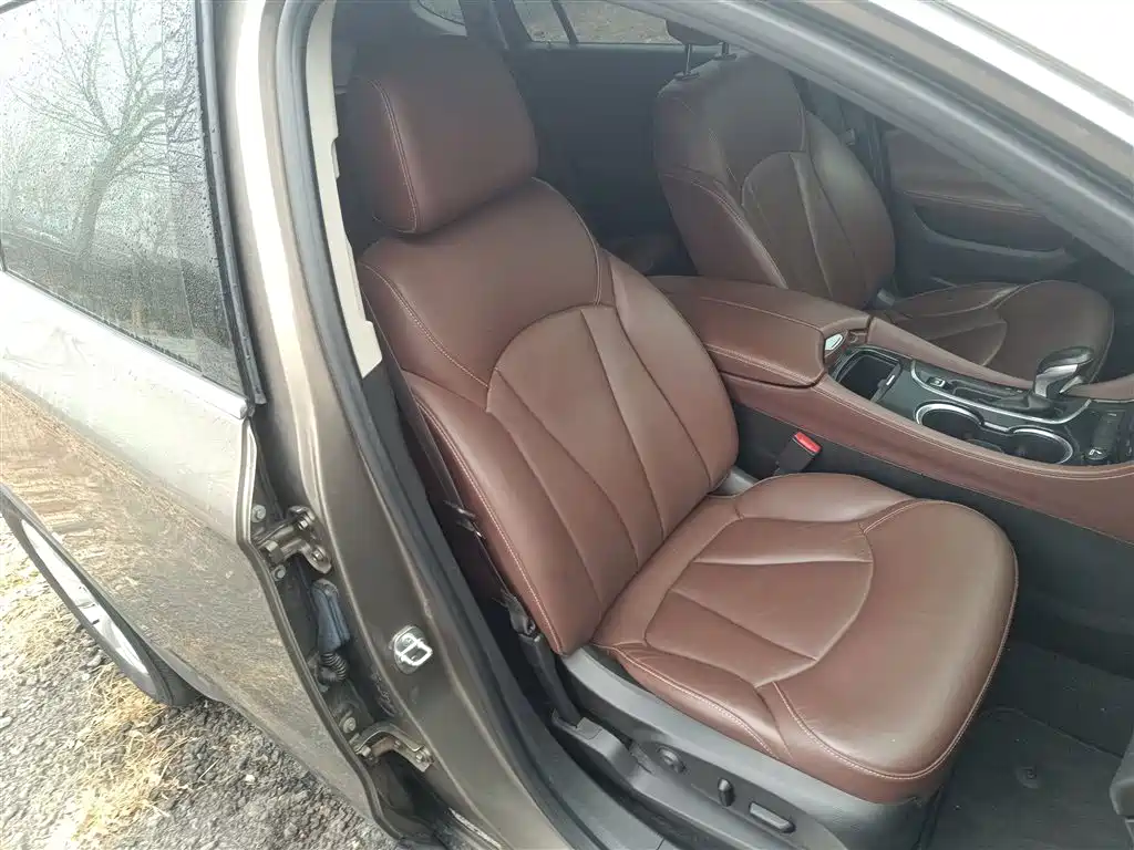 Buick Envision Plus — фото 18
