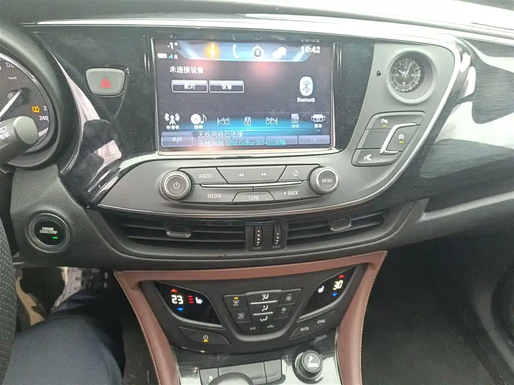 Buick Envision Plus — фото 8