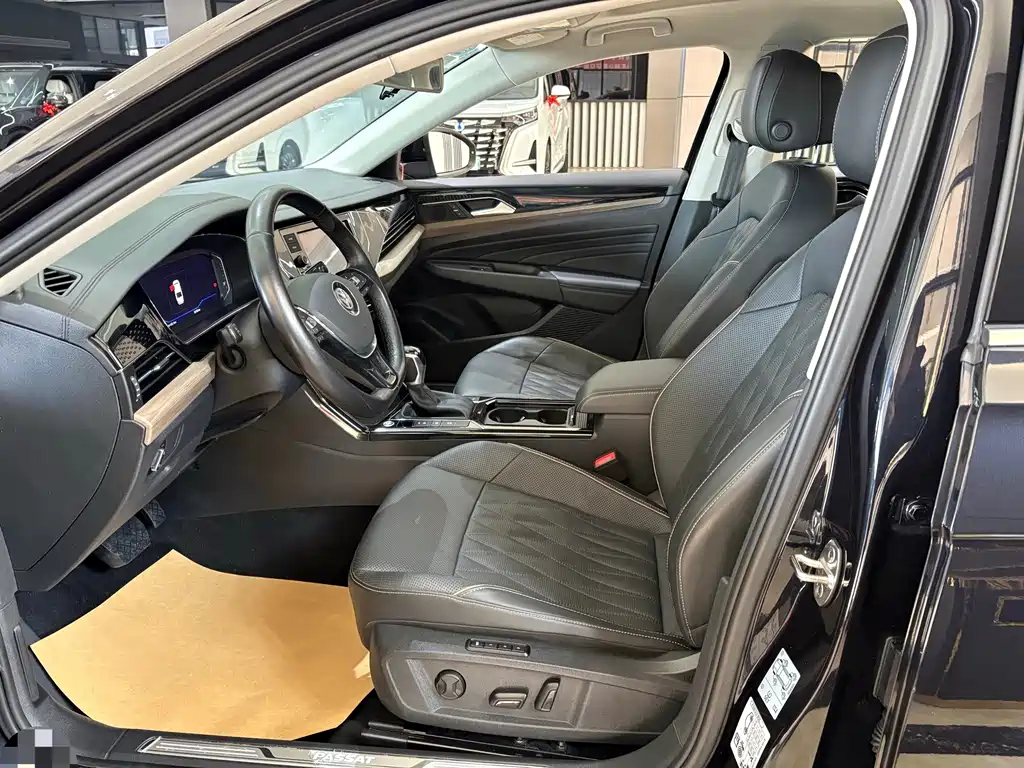 Volkswagen Passat — фото 3