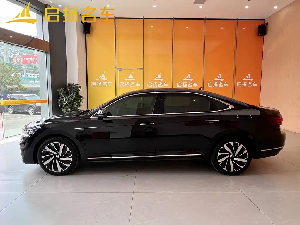 Volkswagen Passat — фото 3