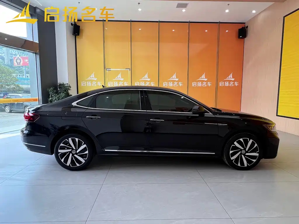 Volkswagen Passat — фото 4
