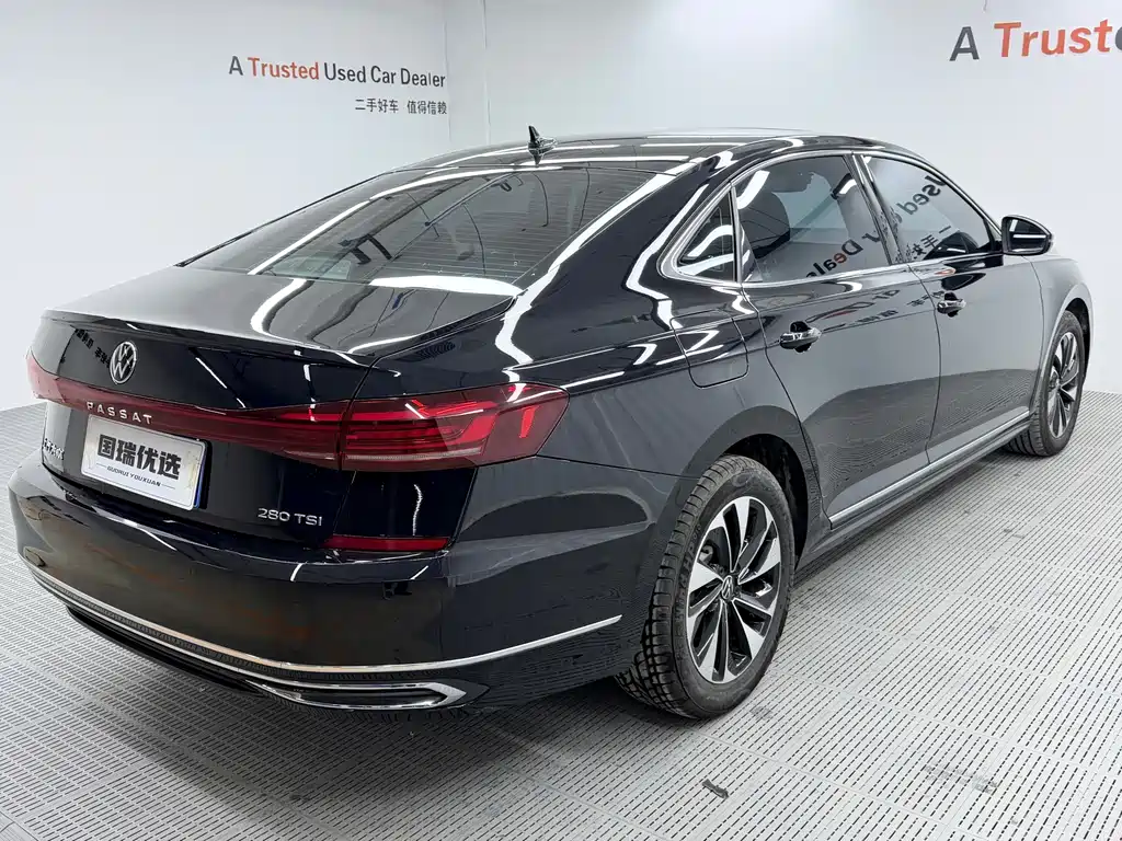 Volkswagen Passat — фото 5