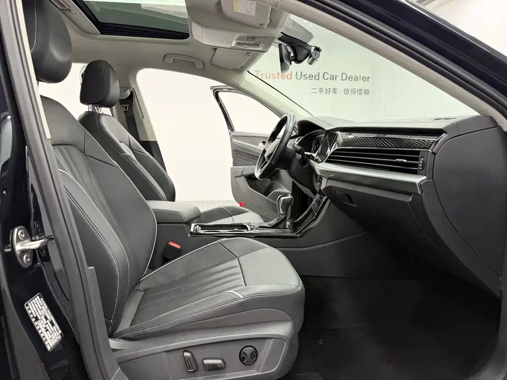 Volkswagen Passat — фото 8